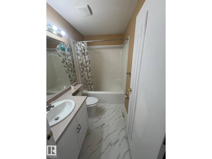 4424 28A ST NW NW — photo 31 of 40