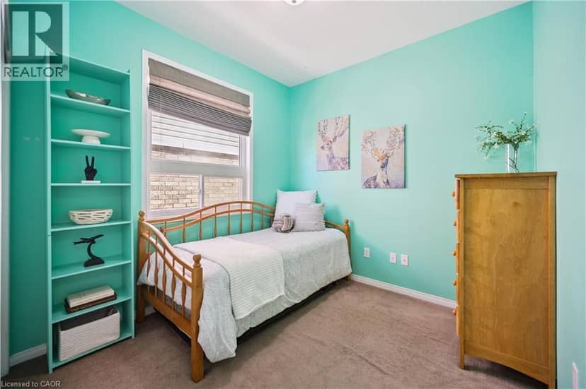 27 TRILLER Avenue — photo 18 of 40