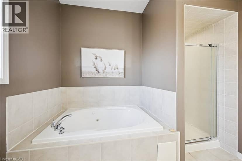 27 TRILLER Avenue — photo 23 of 40