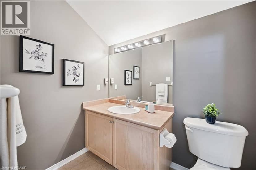 27 TRILLER Avenue — photo 33 of 40