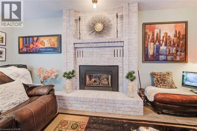 28 BRIDLEWOOD Drive — photo 17 of 40