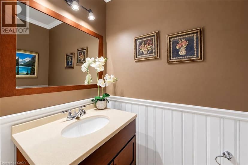 28 BRIDLEWOOD Drive — photo 18 of 40