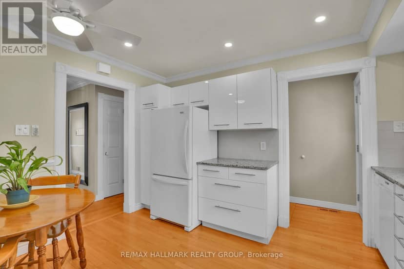 3242 Albion Road S — photo 19 of 38
