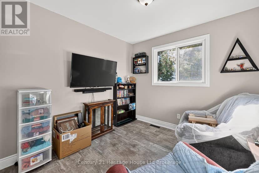 37 Spring Street — photo 27 of 40