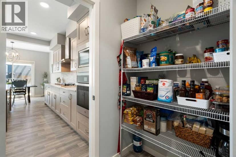642 Kingsmere Way SE — photo 9 of 27
