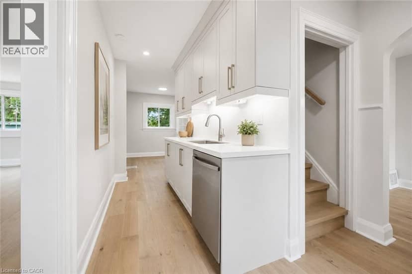651 DUNDAS Street S, Cambridge, photo 7