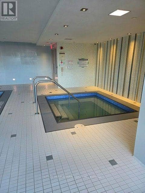 1728 - 7161 Yonge Street — photo 27 of 35