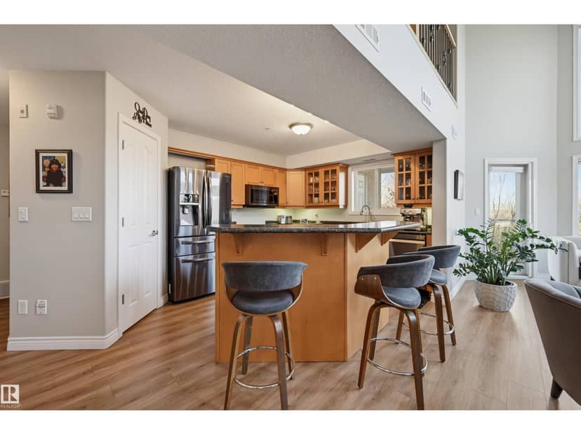 #427 9008 99 AV NW — photo 10 of 40