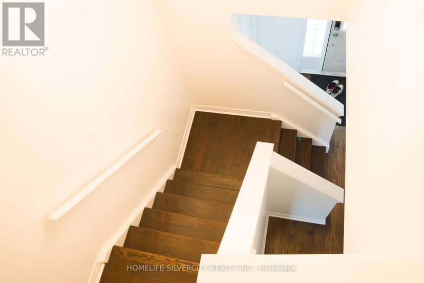 685 North Leaksdale Circle — photo 11 of 30