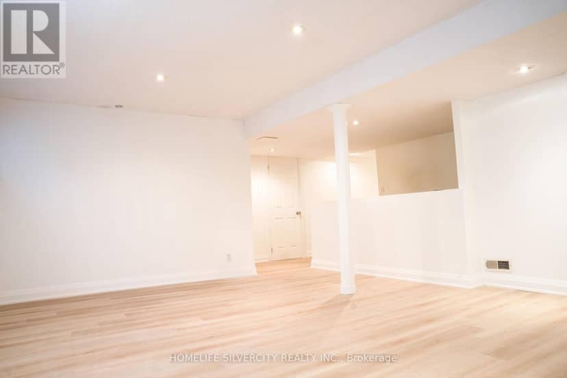 685 North Leaksdale Circle — photo 26 of 30