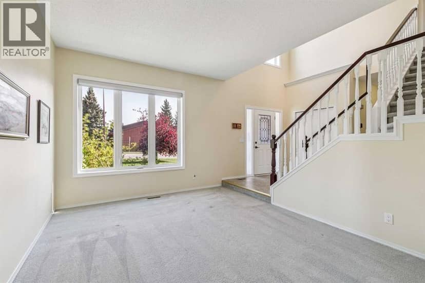 912 Woodbine Boulevard SW, Calgary, photo 3