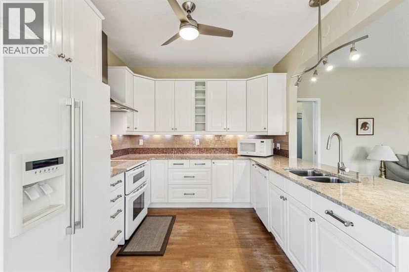 912 Woodbine Boulevard SW — photo 12 of 34