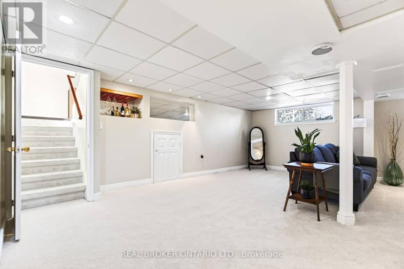 302 Delrex Boulevard — photo 21 of 40