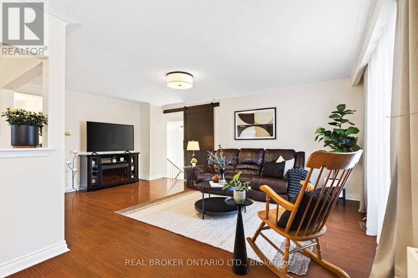 302 Delrex Boulevard, Halton Hills, photo 7