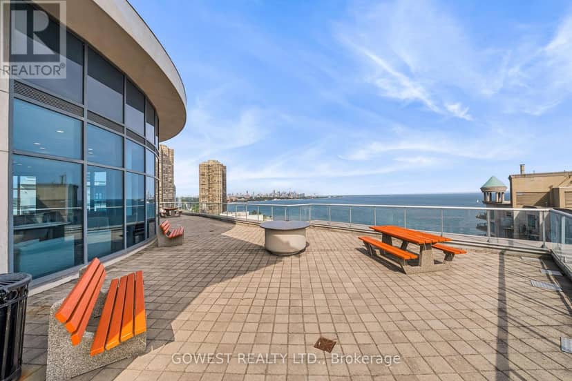 318 - 2095 Lake Shore Boulevard W — photo 11 of 40
