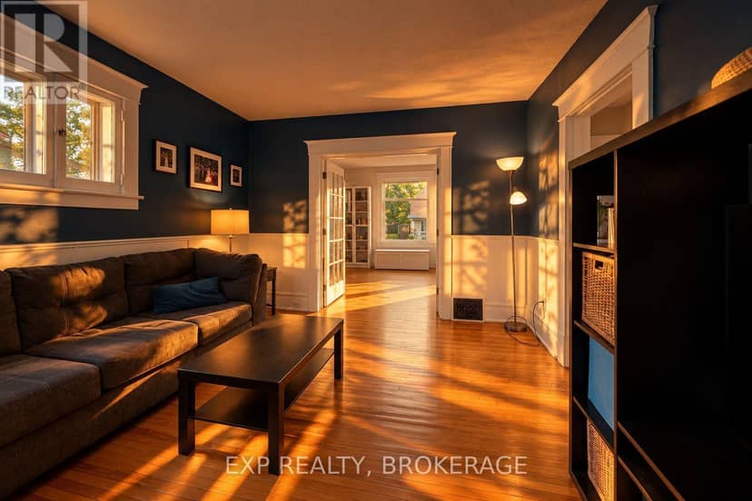 47 Henry Street — photo 4 of 40