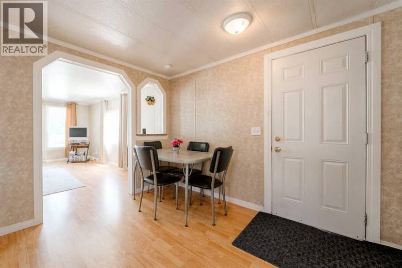 235, 6220 17 Avenue SE, Calgary, photo 2