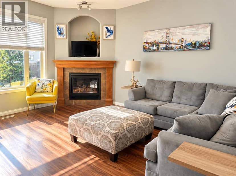 14 Thyrza Burkitt Place — photo 10 of 40