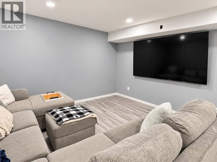 14 Thyrza Burkitt Place — photo 34 of 40