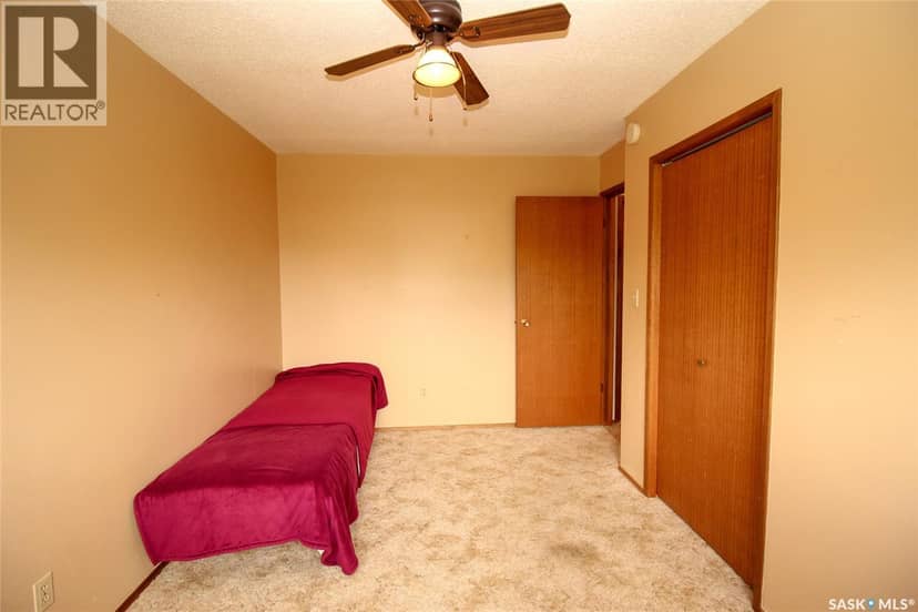 223 2nd STREET W — photo 16 of 40