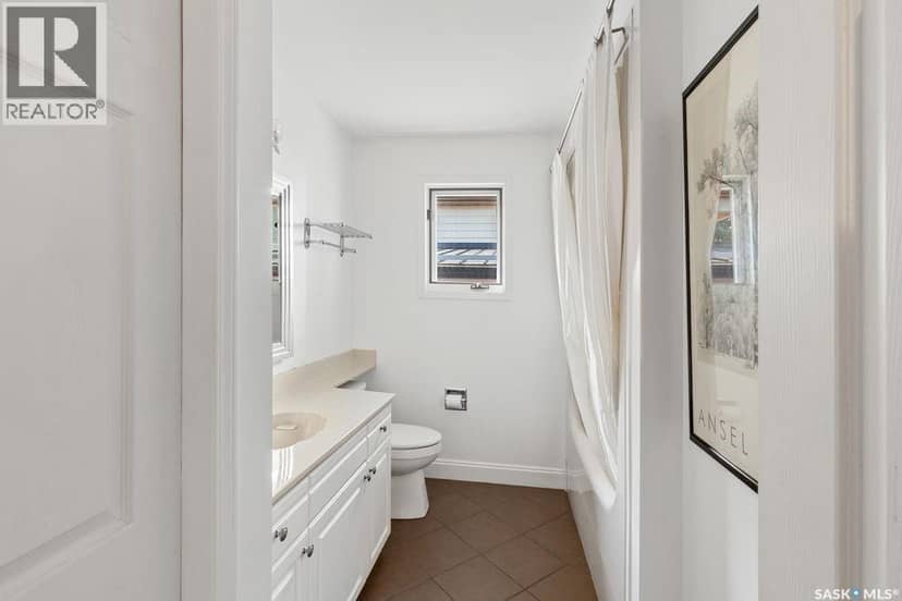 1036 Osler STREET — photo 21 of 38