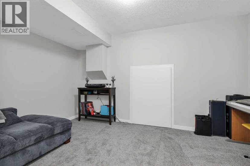 162 Chinook Gate Boulevard SW — photo 23 of 31