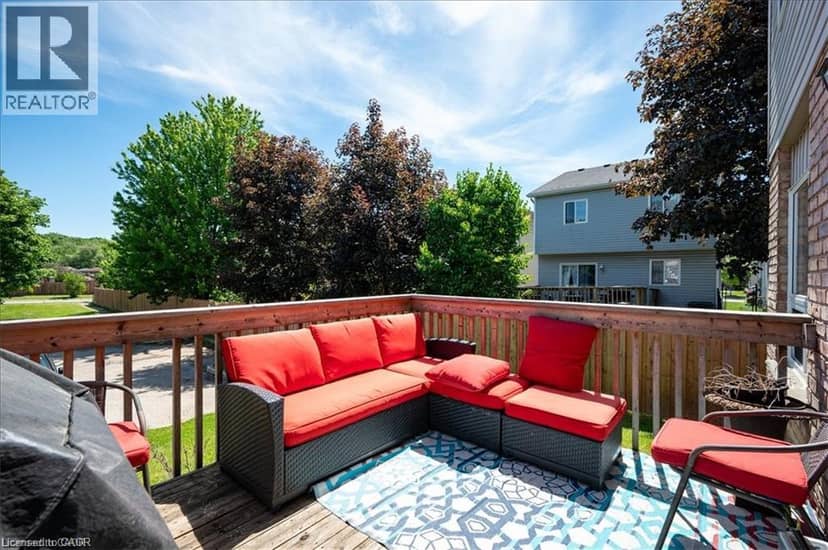 84 WESTMEADOW Drive Unit# 1 — photo 33 of 40