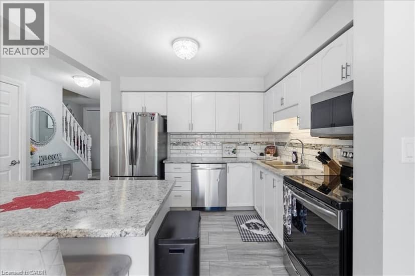 84 WESTMEADOW Drive Unit# 1 — photo 9 of 40