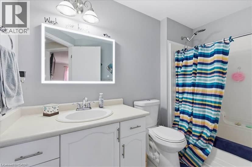 84 WESTMEADOW Drive Unit# 1 — photo 25 of 40
