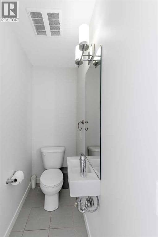 932 Sherwood Boulevard NW — photo 13 of 34