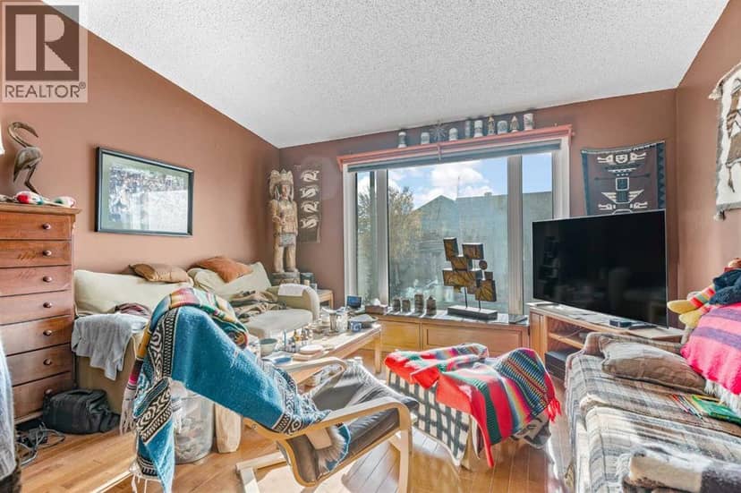 16 6 Avenue SE — photo 16 of 32