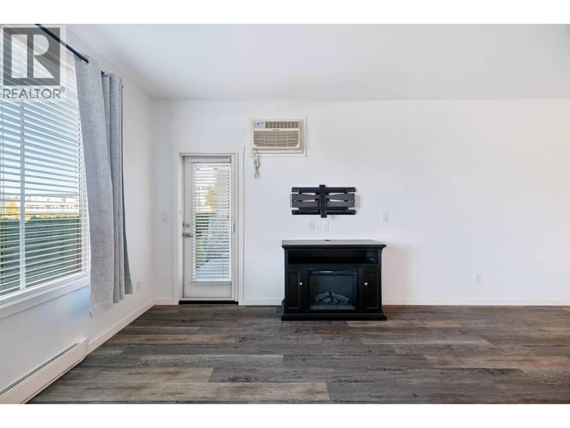 3731 Casorso Road Unit# 106 — photo 16 of 34