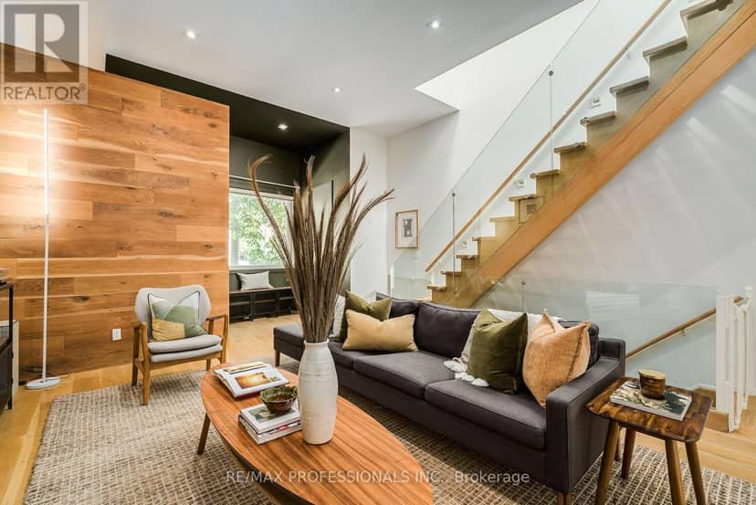 777 Eastern Avenue, Toronto, photo 5
