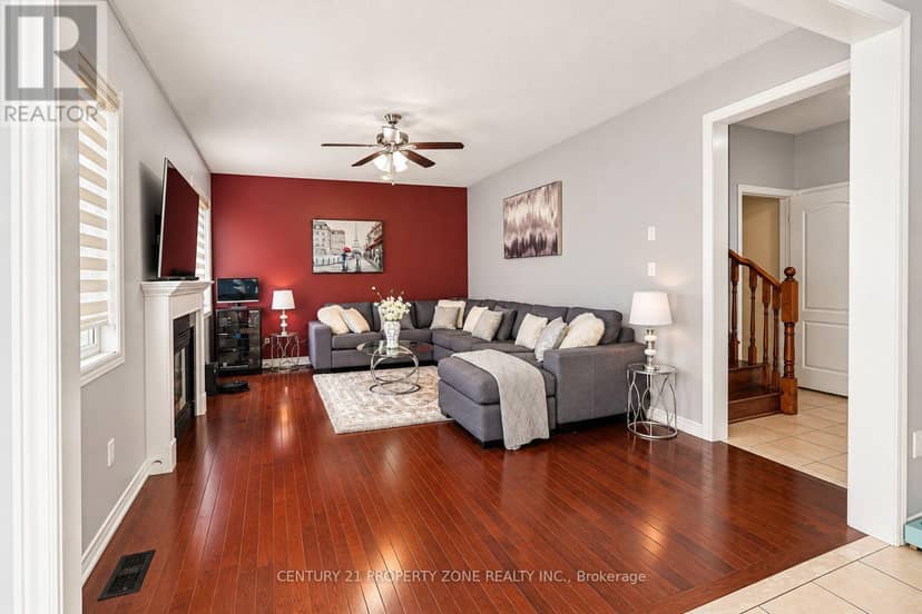 27 Sliprock Crescent — photo 14 of 40