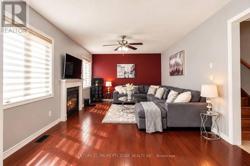 27 Sliprock Crescent — photo 15 of 40