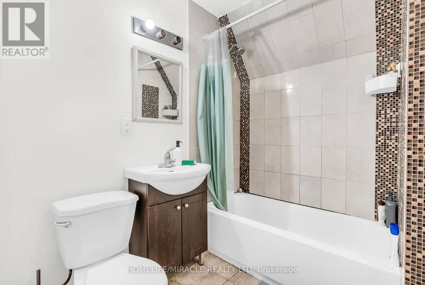 93 - 2901 Jane Street — photo 24 of 31