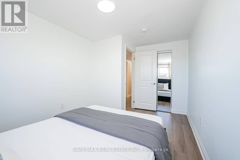 38 Manley Crescent — photo 23 of 40