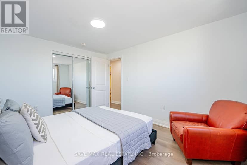 38 Manley Crescent — photo 26 of 40