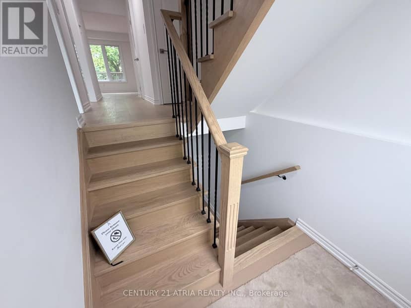 Unit 5 - 11 Plaisance Road — photo 6 of 34