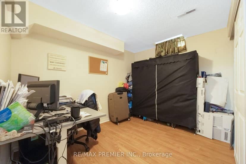 45 Rosebud Avenue — photo 38 of 40