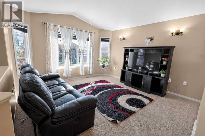 8914 71 Avenue, Grande Prairie, photo 3