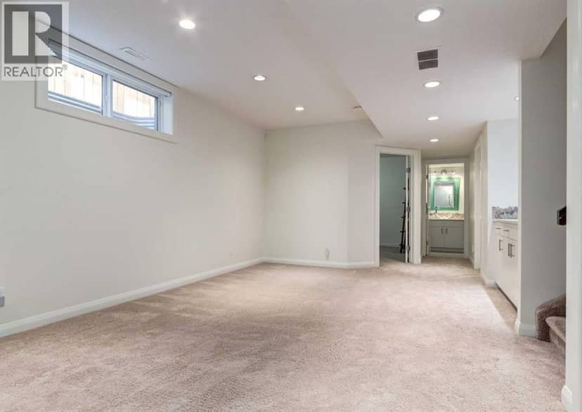 1, 2427 2 Avenue NW — photo 35 of 40