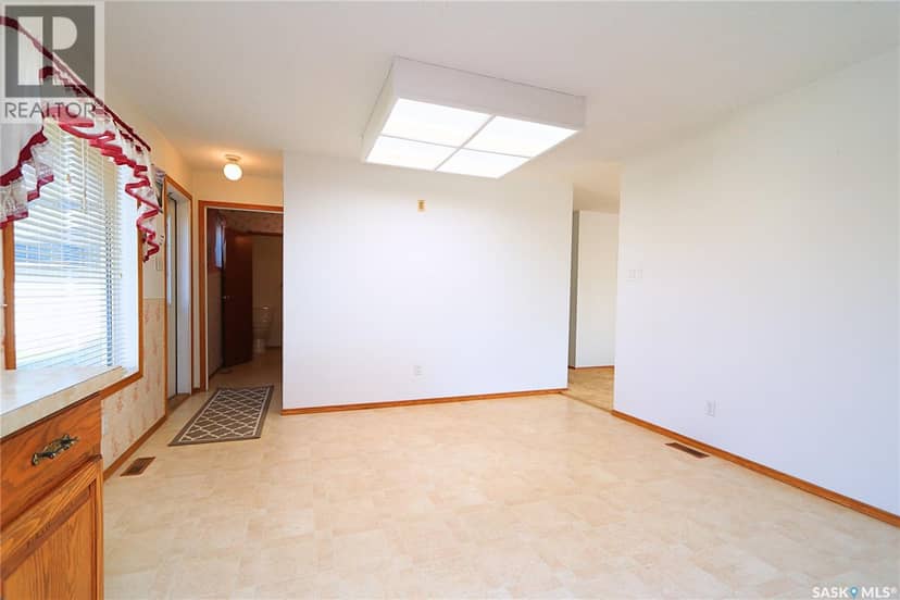 180 McBurney DRIVE — photo 10 of 35
