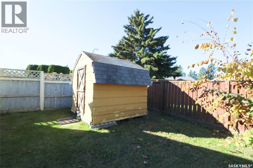 180 McBurney DRIVE — photo 34 of 35