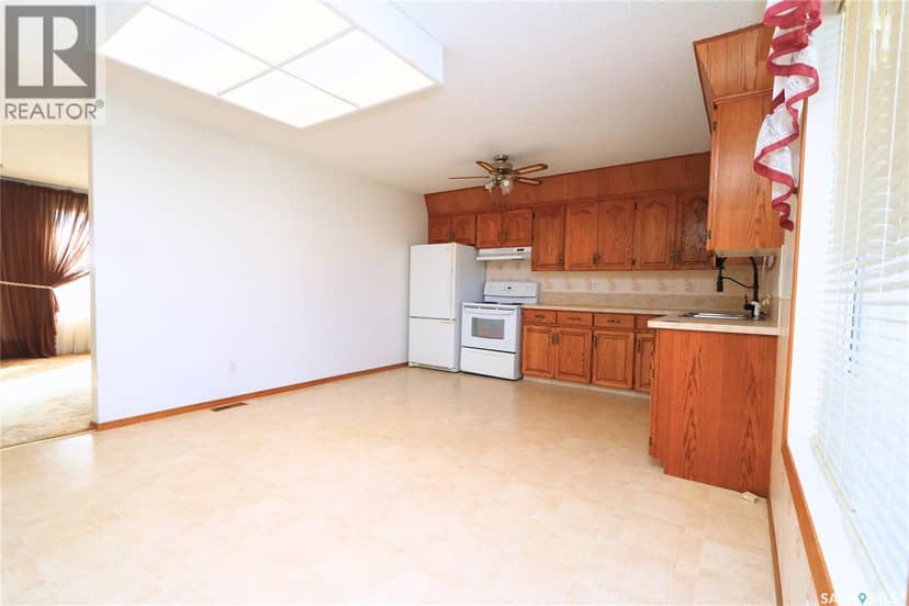 180 McBurney DRIVE — photo 9 of 35