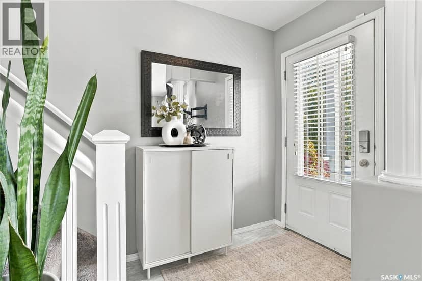 8 300 MacCormack ROAD — photo 3 of 24