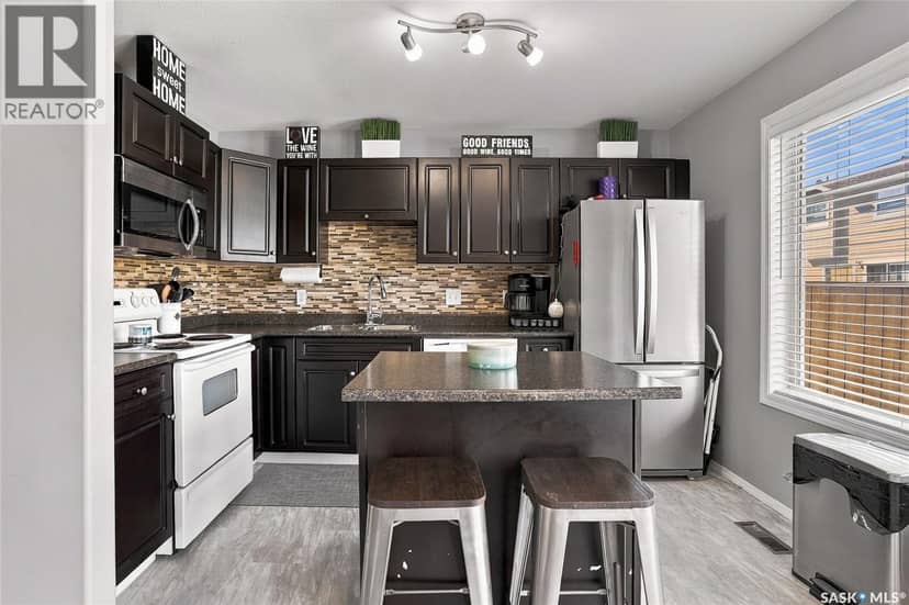 8 300 MacCormack ROAD — photo 8 of 24