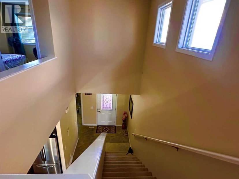 31 Skyview Springs Rise NE — photo 10 of 29