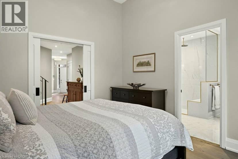 98 MOORE Crescent — photo 20 of 40