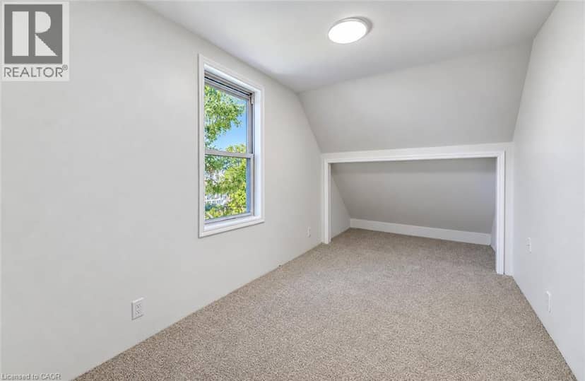 18 EARL Street — photo 17 of 30